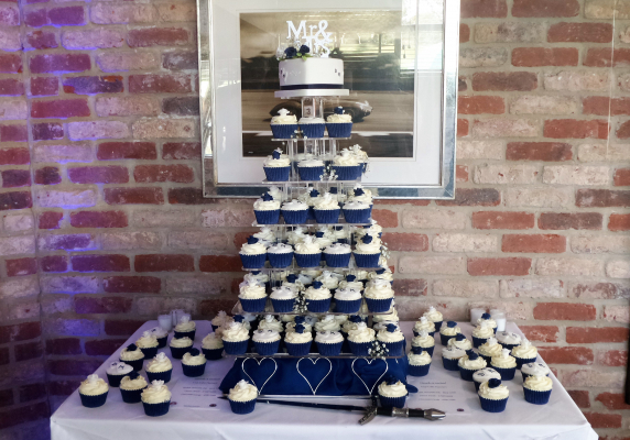 Centrepiece Cake Designs Centrepiece Cake Designs
