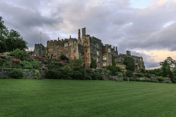 Berkeley Castle Berkeley Castle - Wedding Venue - Berkeley - Gloucestershire