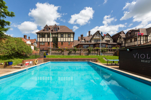 De Rougemont Manor De Rougemont Manor