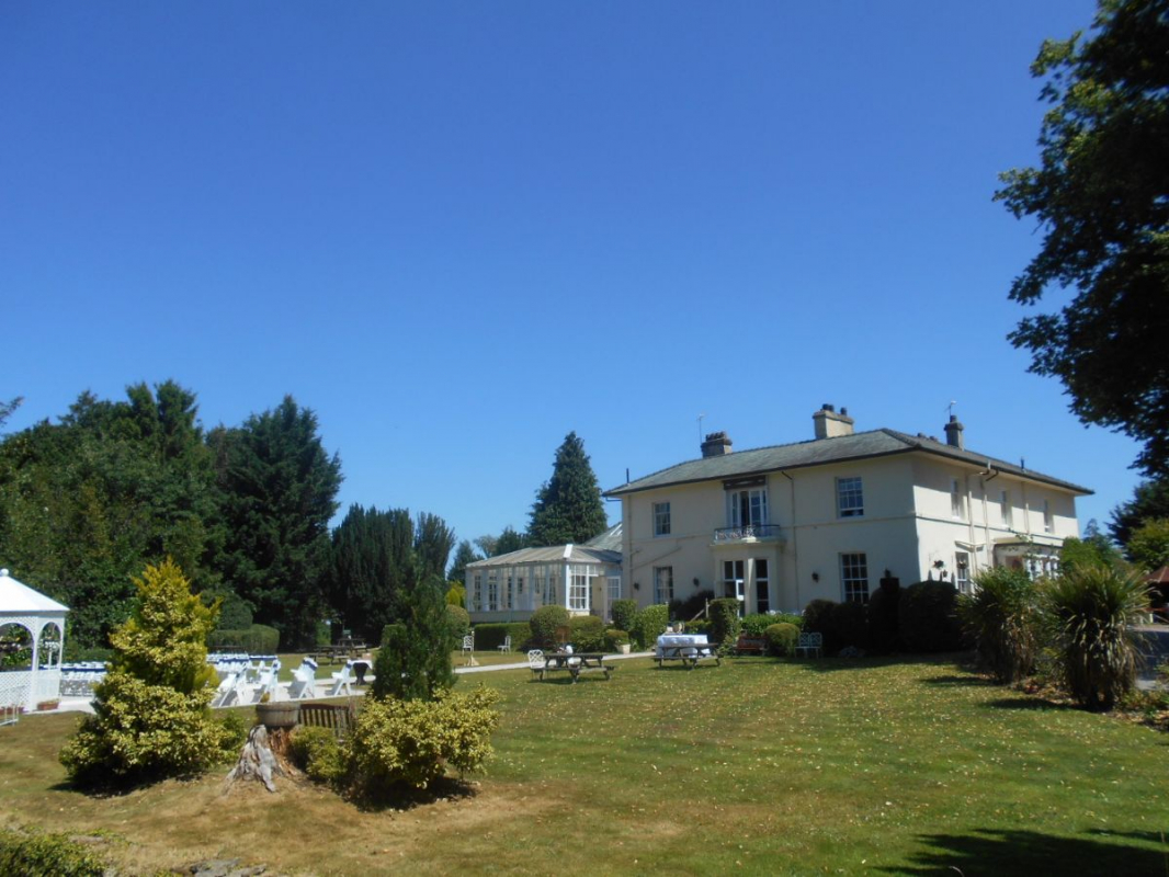Highfield Hall Hotel Highfield Hall Hotel - Venues - Northop - Flintshire