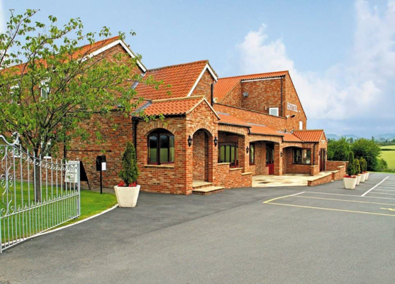 White Horse Farm Hotel White Horse Farm Hotel