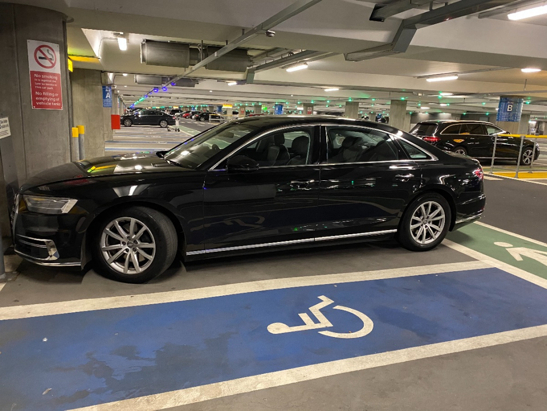 Greyline Chauffeurs Greyline Chauffeurs - Transport - Aylesbury - Buckinghamshire