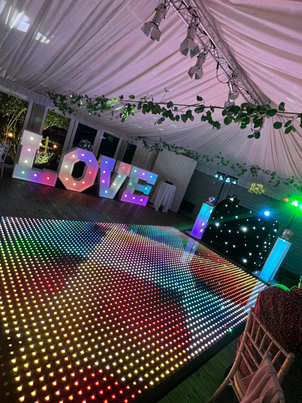 MES & Mobile Disco MES & Mobile Disco - DJs / Disco - Hinckley - Leicestershire