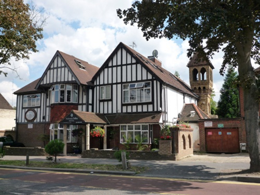 The Madonna Halleys Hotel The Madonna Halleys Hotel - Venues - EDGWARE - Greater London