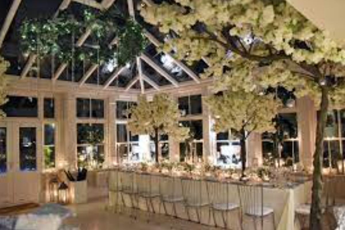 Jacquie Andrassy Marquees and Events Jacquie Andrassy Marquees and Events - Venues - Castleford - West Yorkshire