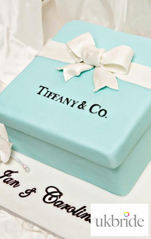 Tiffany-Box-Wedding-Cake-SG.jpg