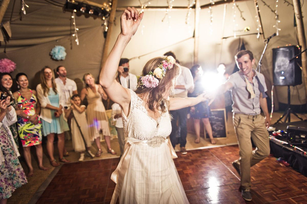 Warble Entertainment Agency Warble Entertainment Agency - Entertainment - Cheshire - Cheshire