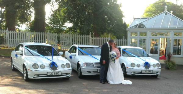 Love Is Golden Wedding Car Hire Love Is Golden Wedding Car Hire