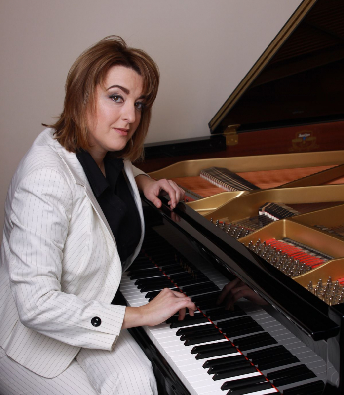 Tonya Clement Tonya Clement - Musicians - Dingwall - Highland