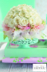 A-tiny-decoration-of-spray-roses,-sweet-peas-and-hydrangea-f.jpg