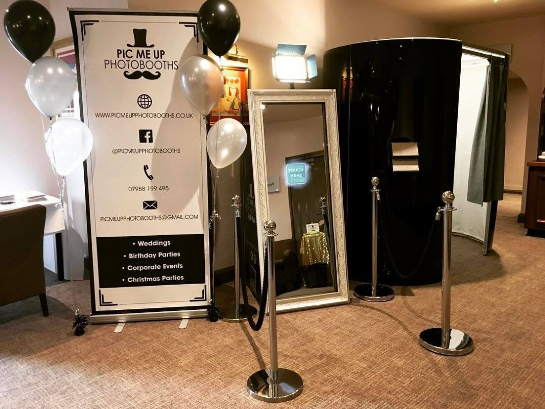 PicMeUp Photobooths PicMeUp Photobooths - Photo booth - Coulsdon - Surrey