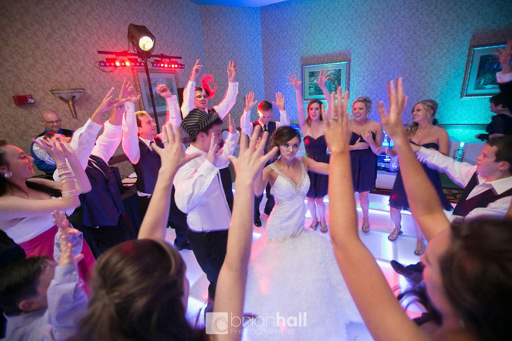 Surprise Wedding Singers Surprise Wedding Singers - Entertainment - Huddersfield - West Yorkshire