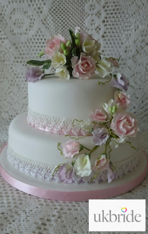 Summer flower wedding cake.jpg