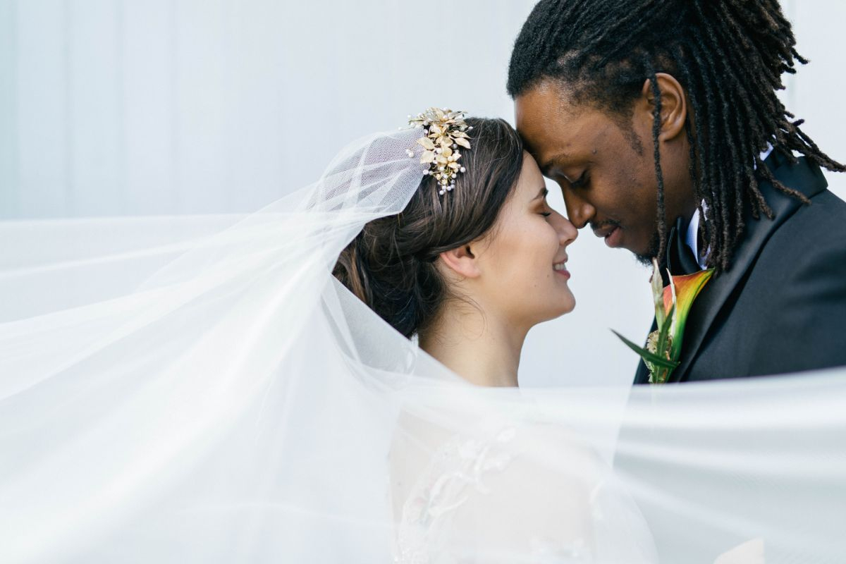 Sam & Yaz Sam & Yaz - Photographers - Eversley - Hampshire