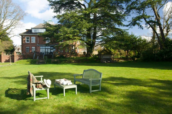 Sway Manor Hotel Sway Manor Hotel