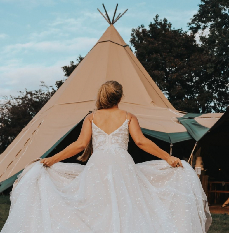 Emma Horton Emma Horton - Venues - Burton Overy, Leicester - Leicestershire
