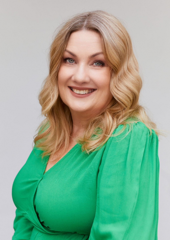 Jennifer Fraser Celebrant Jennifer Fraser Celebrant - Celebrant - Beckenham - Kent