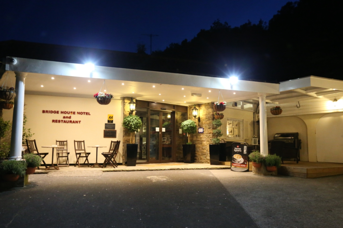 Bridge House Hotel & Restaurant Bridge House Hotel & Restaurant - Venues - Reigate - Surrey