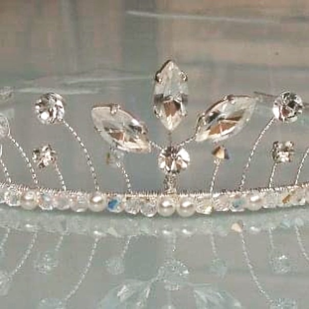 Tiaras & Trinkets Tiaras & Trinkets - Jewellery & Accessories - Reading - Berkshire