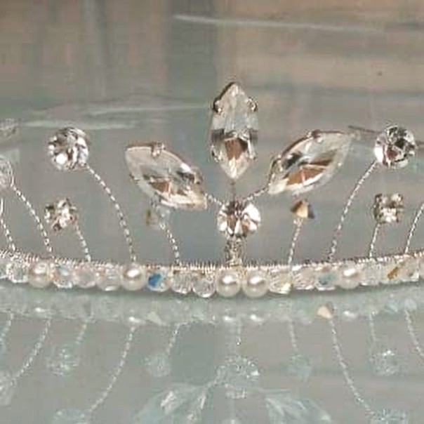 Tiaras & Trinkets - Jewellery & Accessories - Reading - Berkshire