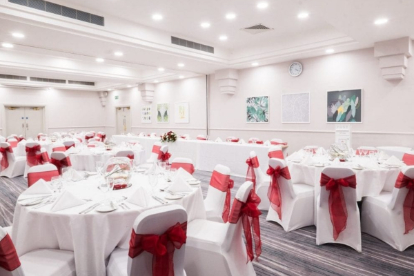 Holiday Inn Farnborough Holiday Inn Farnborough - Wedding Venue - Farnborough - Hampshire