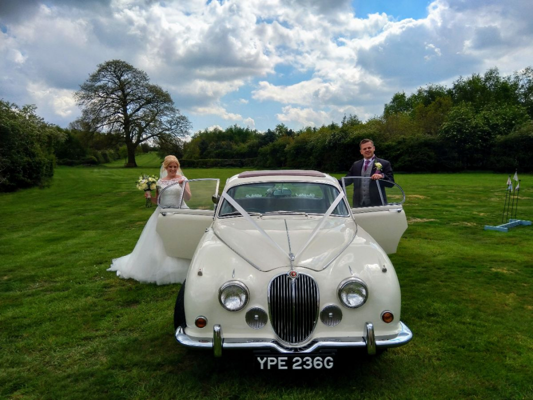 village wedding cars village wedding cars - Transport - BARLESTONE - Warwickshire
