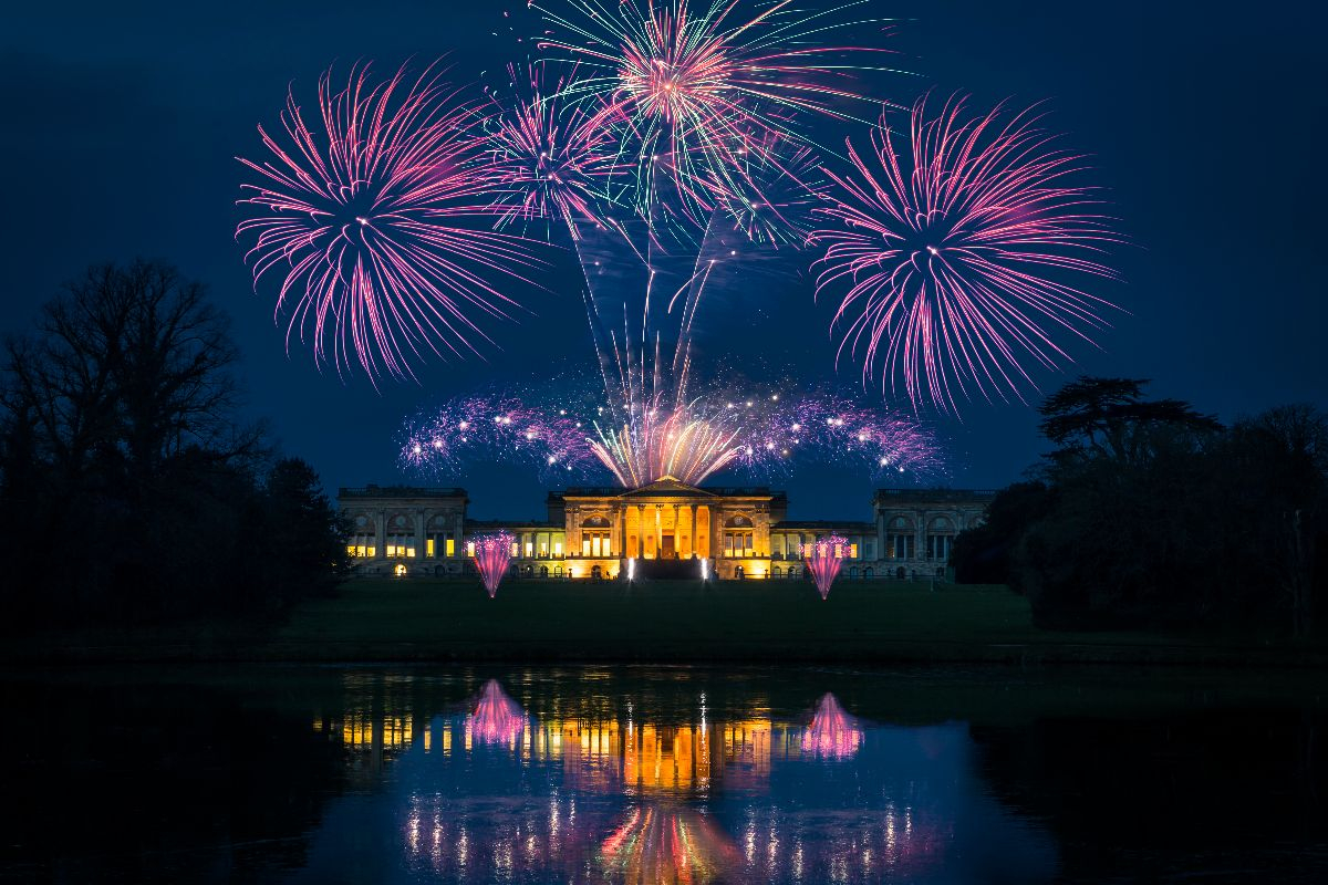 Titanium Fireworks Titanium Fireworks - Entertainment - Rushden - Northamptonshire
