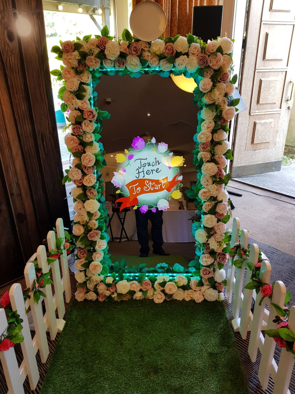 Photo Booth Hire UK - Photo booth - Wilsden, Bradford - West Yorkshire