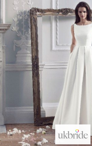 English_heritage_wedding_dress_Hepburn.jpg