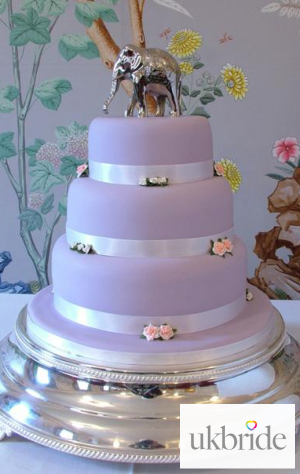 Silver-&-lilac-elephant-cake-300ppi.jpg