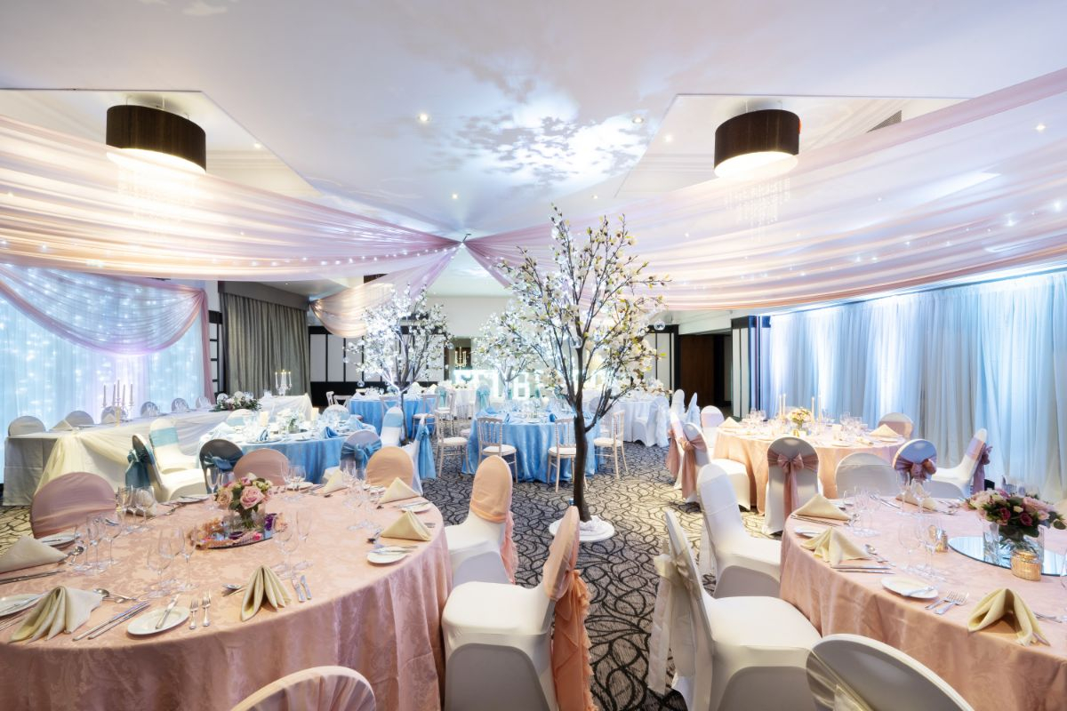 Crowne Plaza Felbridge - Gatwick Crowne Plaza Felbridge - Gatwick - Venues - Felbridge - West Sussex