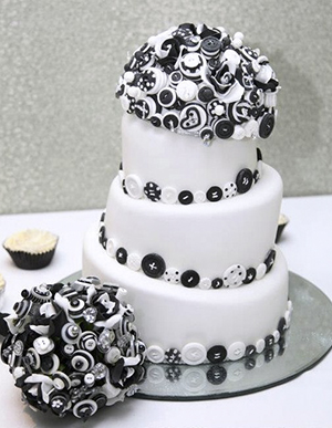 Dawn Blunden of Sophisticake will create your cake!