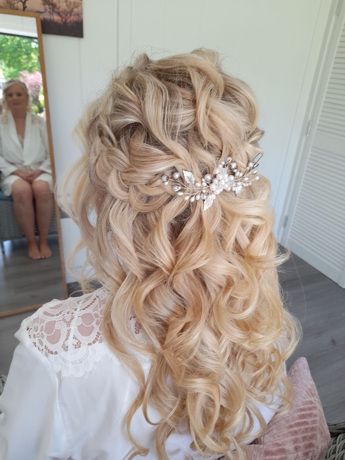 Beckies Bridal Hair-Image-16