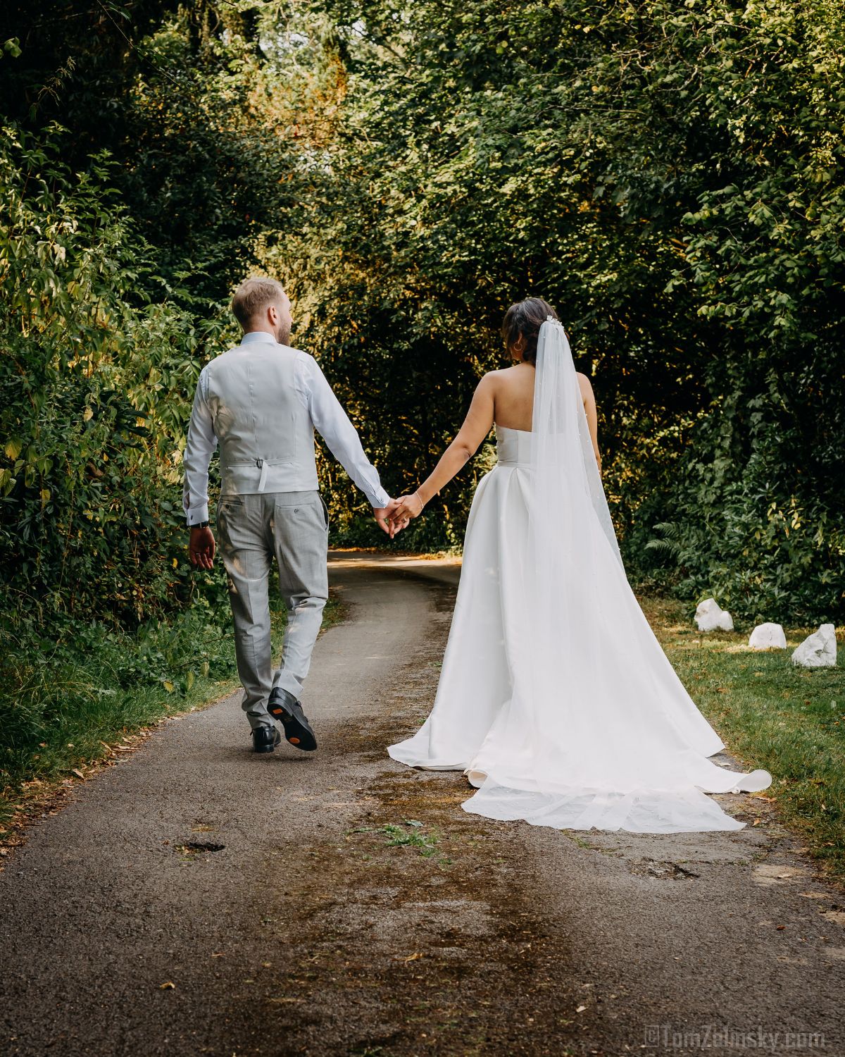 Your Wedding Photographer - Tom Zelinsky-Image-9