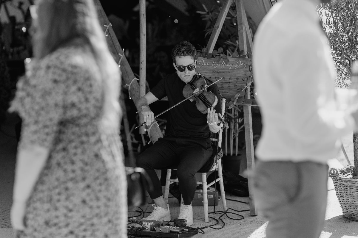 Joel Grainger (Live Looping Violinist)-Image-20