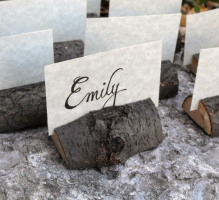 rustic-chic-place-card-holders.jpg