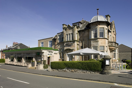 Orchard Park Hotel