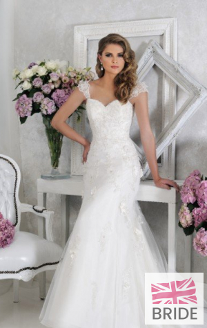 Veromia_weddingdress_VR61362-1.jpg