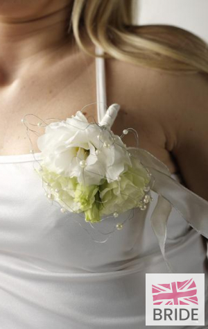 Alightweight--lisianthus-corsage-is-perfect-for-a-delicate-o.jpg