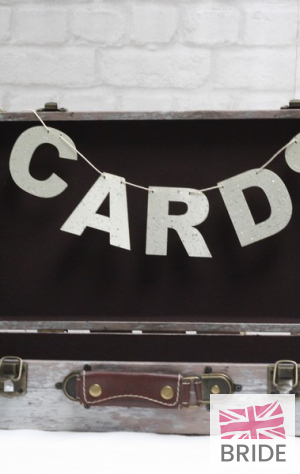 WOODEFFECTSUITCASE44TheWeddingofmyDreams(4).jpg