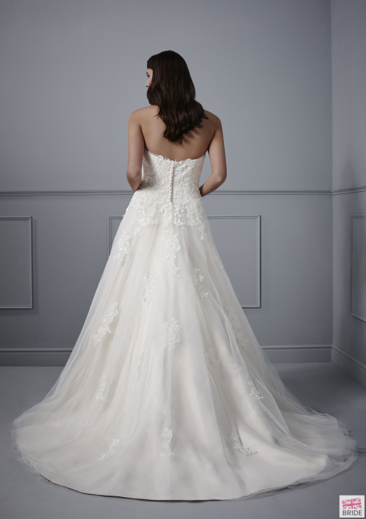 JUDITH 2-ROMANTICA-HIRES-2017.jpg