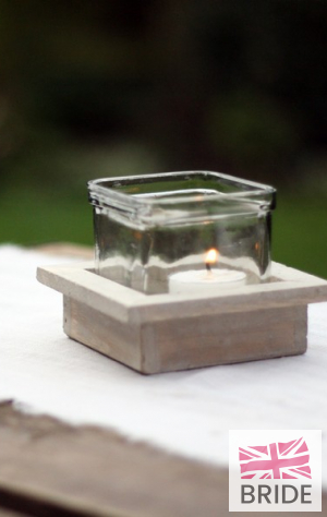 ChunkyGlassCandleHolderonWoodenTrayfrom3.50TheWeddingofmyDreams(1).jpg