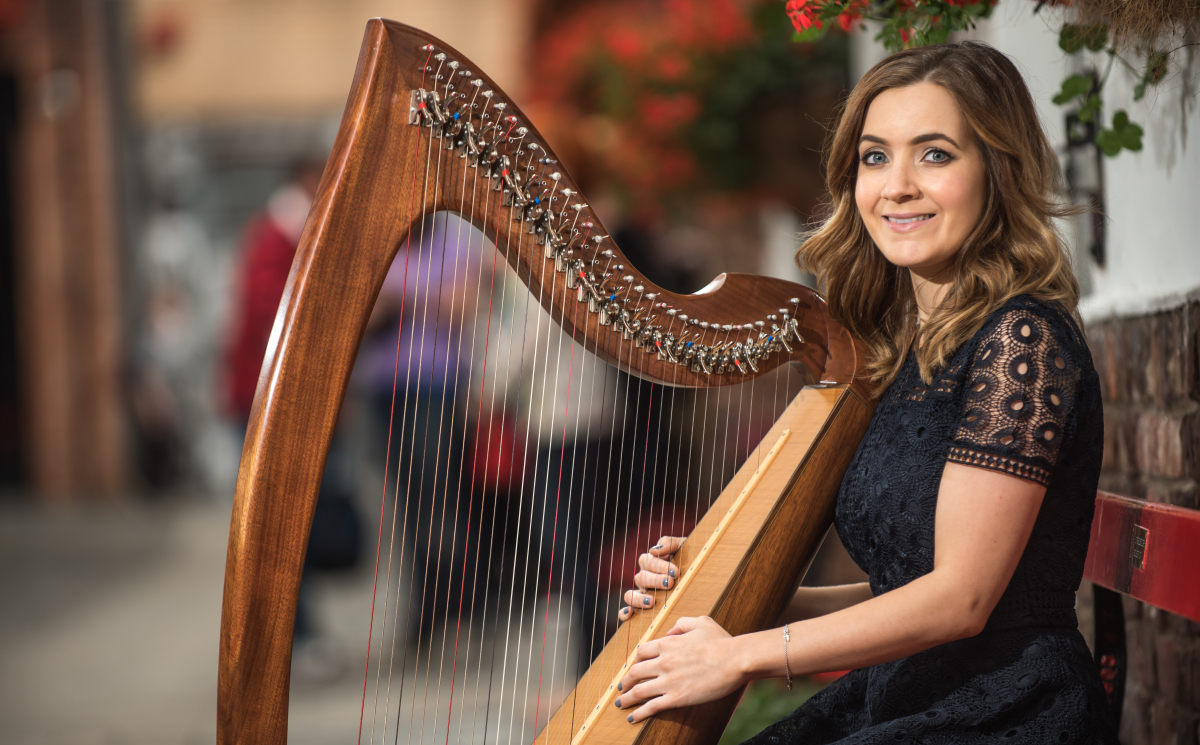 Emer Shearer Harpist - Entertainment - Belfast - County Antrim