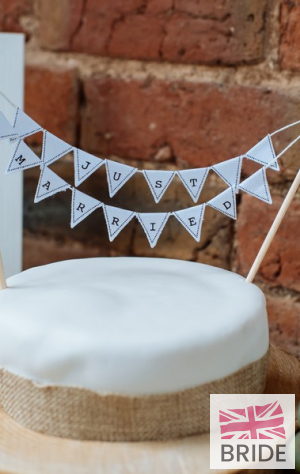 JUSTMARRIEDCAKEBUNTINGCAKETOPPER7.50TheWeddingofmyDreams(3).jpg