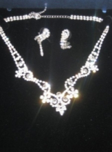 my-necklace-and-earrings-bling-bling-lol.jpg