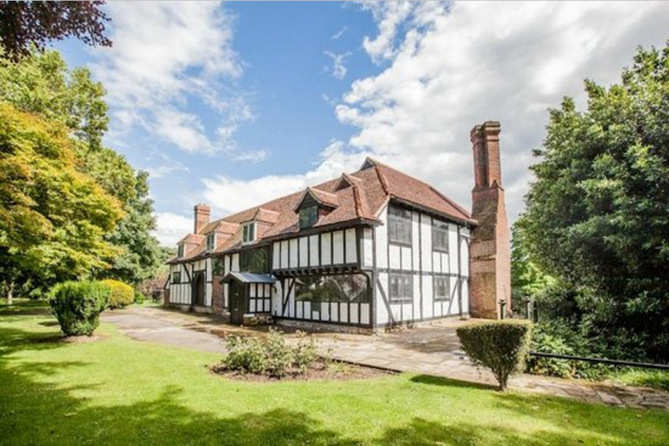 Wedding Venue In Southchurch Hall Ukbride