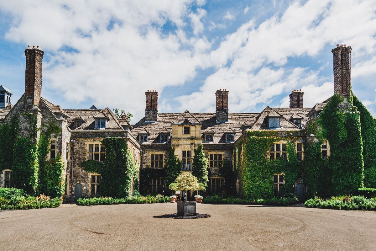 Buckland Hall, Brecon wedding venue