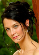 bd6980cf47cc875a_black_wedding_hairstyles_updos_fashion_2011.jpg