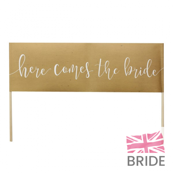 HERECOMESTHEBRIDECEREMONYSIGN4fromwww.theweddingofmydreams.co.uk.jpg