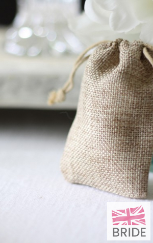 HESSIANWEDDINGFAVOURBAGS0.65TheWeddingofmyDreams(2).jpg